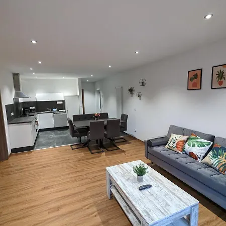 Apartment S'bahnhoefle