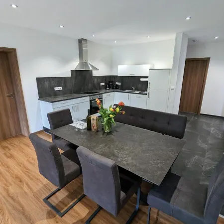 Appartamento S'bahnhoefle *